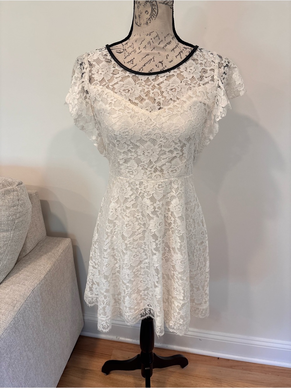 Vintage Y2K Ella Moss white lace dress size small